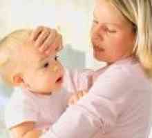 Izcedek iz nosu in temperatura otroka, kako ravnati?