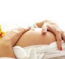 Izcedek iz nosu med nosečnostjo - kako ravnati?