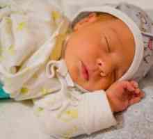 Zlatenica pri novorojenčkih: vrste, vzroki, diagnoza, zdravljenje, posledice