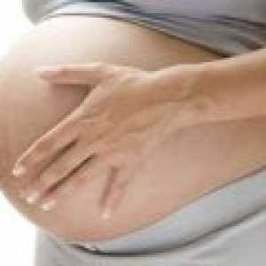 Srbenje v intimnem območju med nosečnostjo